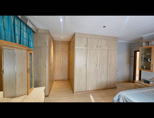 4 BEDROOM FREESTANDING FOR SALE IN RICHEM